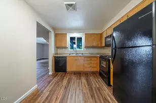 112 Saxbury Dr, Central Point, OR 97502 - Photo 11