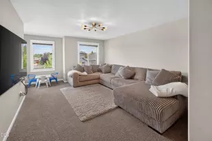 61117 Manhae Loop, Bend, OR 97702 - Photo 21