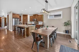 61117 Manhae Loop, Bend, OR 97702 - Photo 11