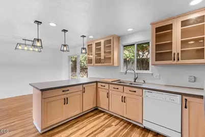 945 NE Beacon Drive, Grants Pass, OR 97526 - Photo 21