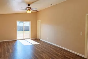 5594 Kellal Ln, Klamath Falls, OR 97603 - Photo 5