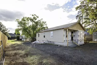 1295 Thomas Road, Medford, OR 97501 - Photo 7