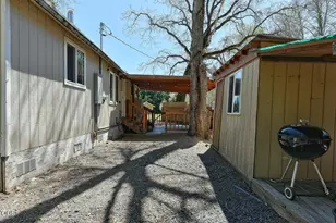 3919 Little Applegate Rd, Jacksonville, OR 97530 - Photo 37