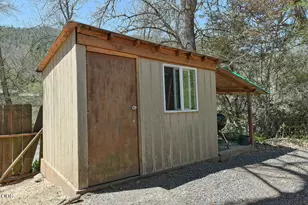 3919 Little Applegate Rd, Jacksonville, OR 97530 - Photo 25