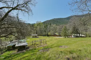 3919 Little Applegate Rd, Jacksonville, OR 97530 - Photo 23