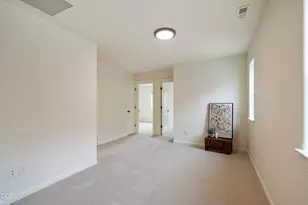 20754 NE Sierra Dr, Bend, OR 97701 - Photo 21