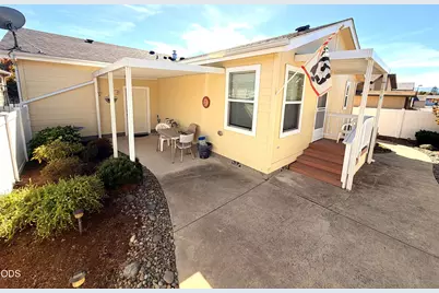 204 Kingsley Drive, Grants Pass, OR 97526 - Photo 15