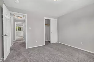 611 Edwina Ave, Central Point, OR 97502 - Photo 33