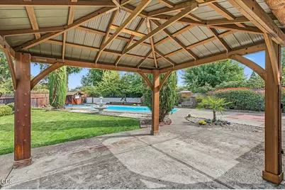 611 Edwina Avenue, Central Point, OR 97502 - Photo 37