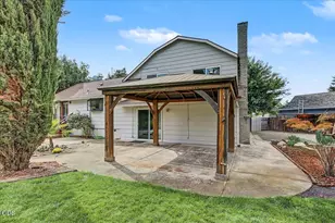 611 Edwina Ave, Central Point, OR 97502 - Photo 39