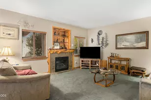 2023 NW 22nd St, Redmond, OR 97756 - Photo 9