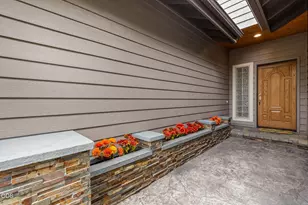 1748 NW Nickernut Pl, Redmond, OR 97756 - Photo 11