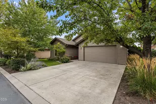 1748 NW Nickernut Pl, Redmond, OR 97756 - Photo 27