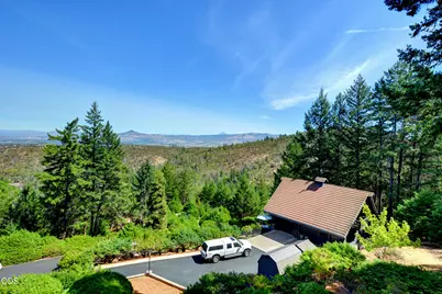 5263 Griffin Lane, Medford, OR 97501 - Photo 31