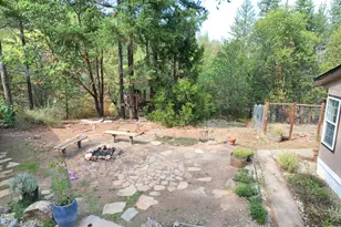 2461 W Evans Creek Rd, Rogue River, OR 97537 - Photo 21