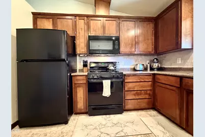 3235 Paramont Street, Klamath Falls, OR 97603 - Photo 9