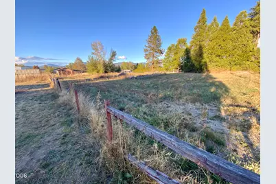 2460 Wolf Lane, Grants Pass, OR 97527 - Photo 3
