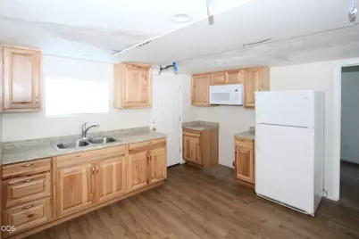 1885 Hubbard Lane, Grants Pass, OR 97527 - Photo 5