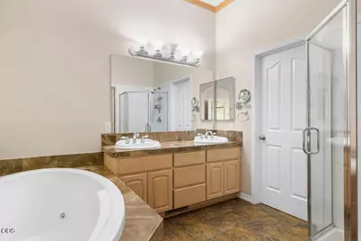 9522 Kestrel Road, Klamath Falls, OR 97601 - Photo 27