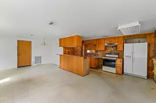 175 W Evans Creek Rd, Rogue River, OR 97537 - Photo 5