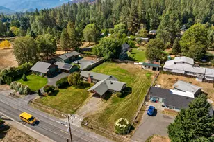 175 W Evans Creek Rd, Rogue River, OR 97537 - Photo 29