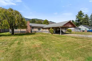 175 W Evans Creek Rd, Rogue River, OR 97537 - Photo 1