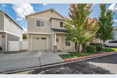 171 Poppy Bay Place, Talent, OR 97540 - Photo 1
