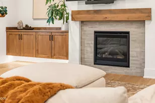 2265 NW Skyline Ranch Rd, Bend, OR 97703 - Photo 17