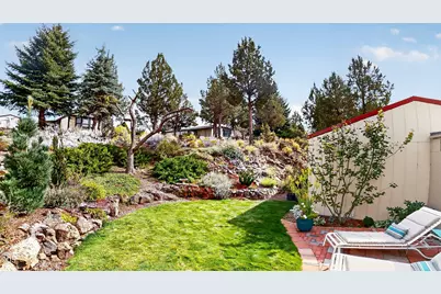 6100 S Highway 97 #UNIT 42, Redmond, OR 97756 - Photo 27