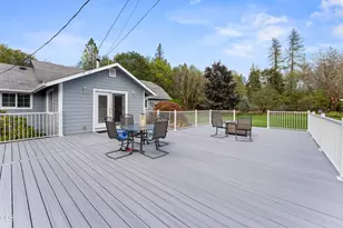 8939 Monument Dr, Grants Pass, OR 97526 - Photo 33