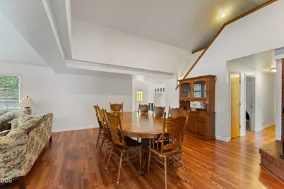 8939 Monument Drive, Grants Pass, OR 97526 - Photo 7