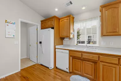 1810 SW J Street, Grants Pass, OR 97526 - Photo 11