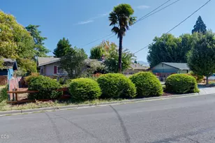 203 S Rose St, Phoenix, OR 97535 - Photo 43