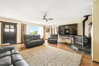 7808 Hilyard Avenue, Klamath Falls, OR 97603 - Photo 11