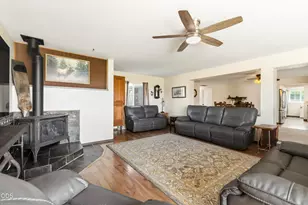 7808 Hilyard Ave, Klamath Falls, OR 97603 - Photo 9