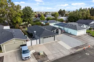 1003 Juanita Way, Central Point, OR 97502 - Photo 35