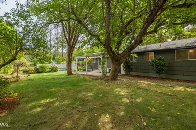 170 Allenwood Drive, Grants Pass, OR 97527 - Photo 33
