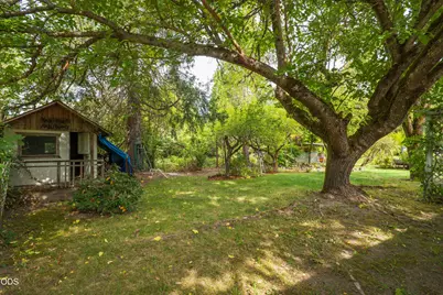 170 Allenwood Drive, Grants Pass, OR 97527 - Photo 31