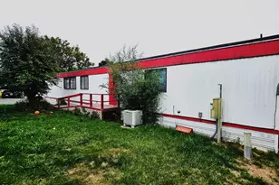 200 SW D St, Madras, OR 97741 - Photo 19