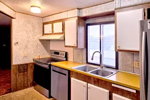 200 SW D St, Madras, OR 97741 - Photo 7
