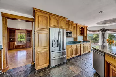 5311 Pioneer Road, Medford, OR 97501 - Photo 17