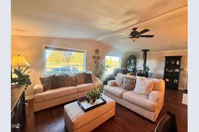 11800 Tingley Lane #UNIT 36, Klamath Falls, OR 97603 - Photo 3