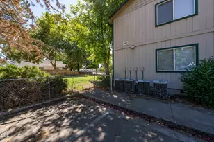 162 Napa St, Eagle Point, OR 97524 - Photo 13