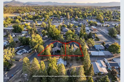 [Address not provided], Eagle Point, OR 97524 - Photo 3