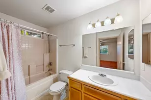 [Address not provided], Eagle Point, OR 97524 - Photo 29