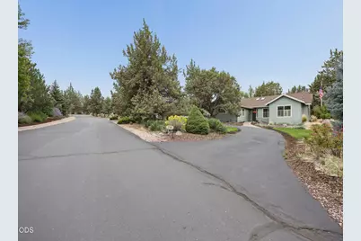 2311 Condor Drive, Redmond, OR 97756 - Photo 3