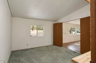 124 Dearing Wy, Grants Pass, OR 97527 - Photo 21