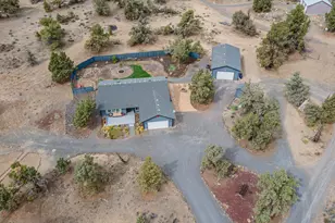 25430 Elk Ln, Bend, OR 97701 - Photo 33
