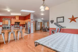 25430 Elk Ln, Bend, OR 97701 - Photo 11