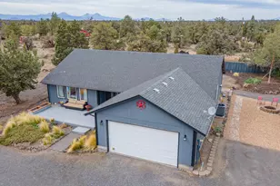 25430 Elk Ln, Bend, OR 97701 - Photo 5